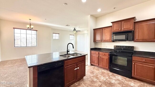 Building Photo - 1456 E 9th St