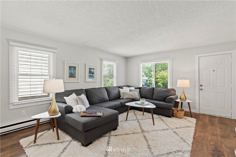 Building Photo - 8129 9th Ave SW