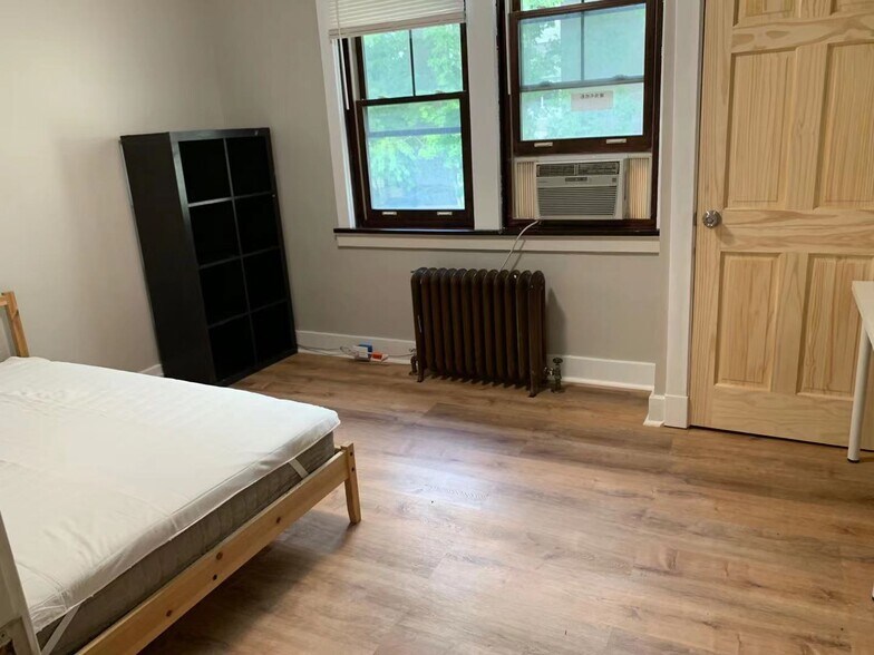 Building Photo - 2019 Wightman St