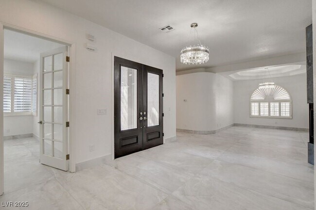 Building Photo - 2132 Lookout Point Cir