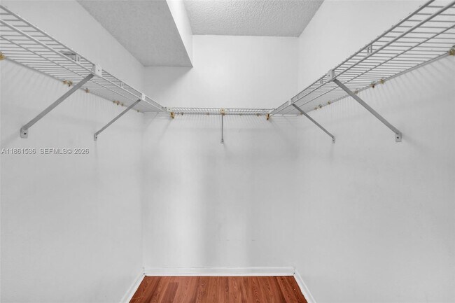 Building Photo - 6575 W Oakland Park Blvd