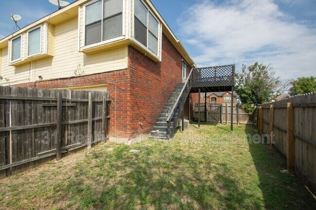 Building Photo - 436 Chestnut Ln