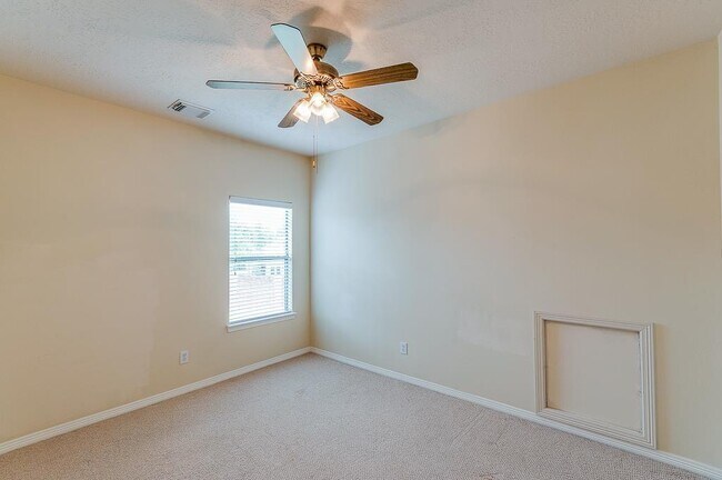 Building Photo - 5007 Jade Cove Ct