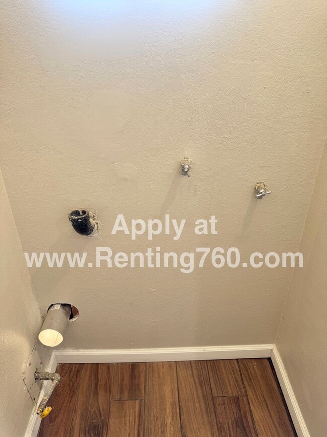 Building Photo - Cozy 2 Bed 2 Bath Home!
