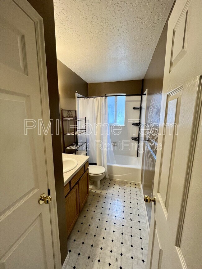Building Photo - 1222 Willard Peak Dr