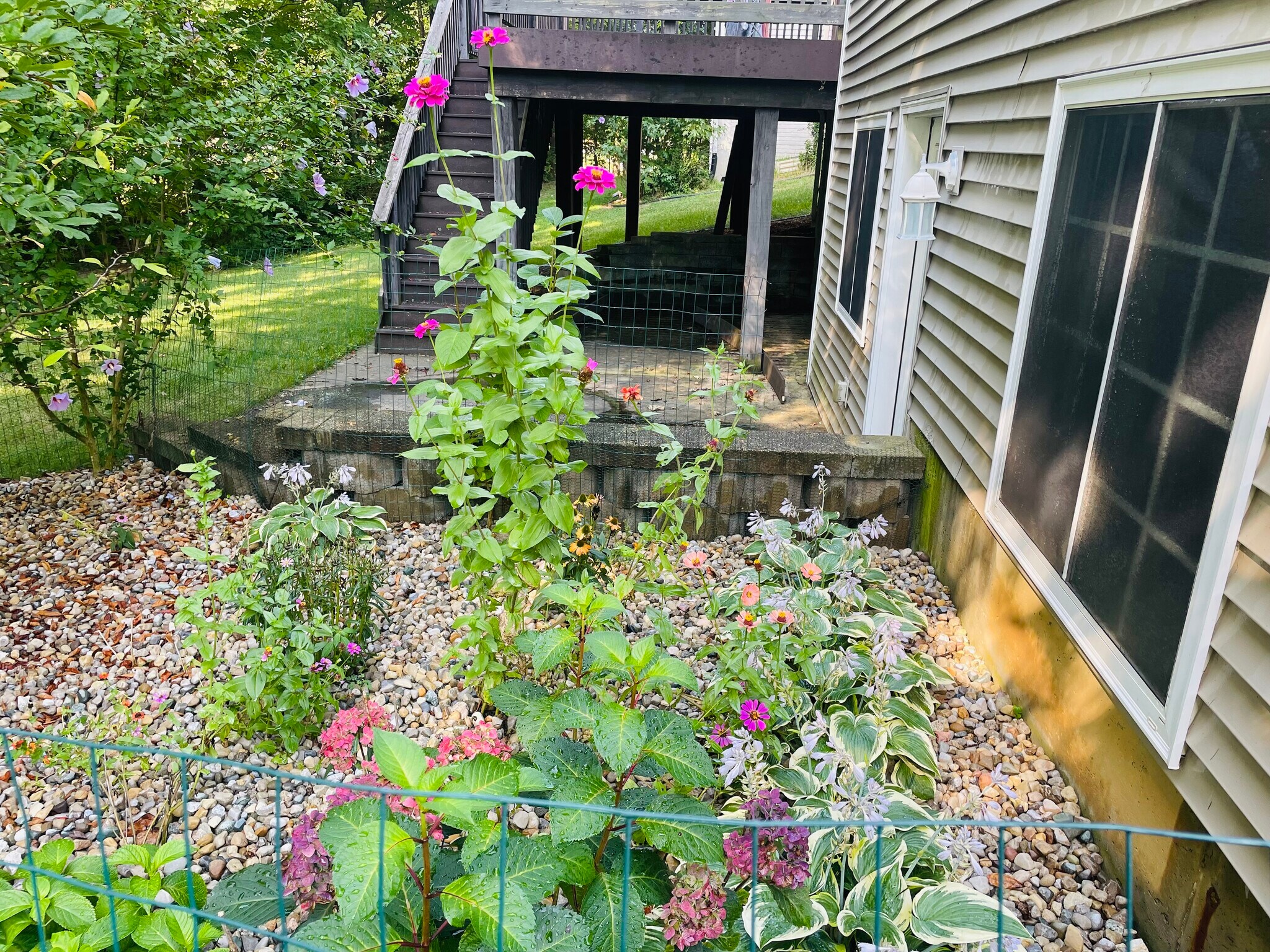 Building Photo - 5670 Honey Locust Dr