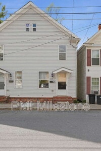 Building Photo - 316 N High St