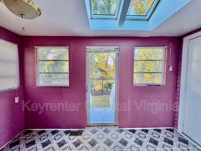 Building Photo - 5 Melborne Pl