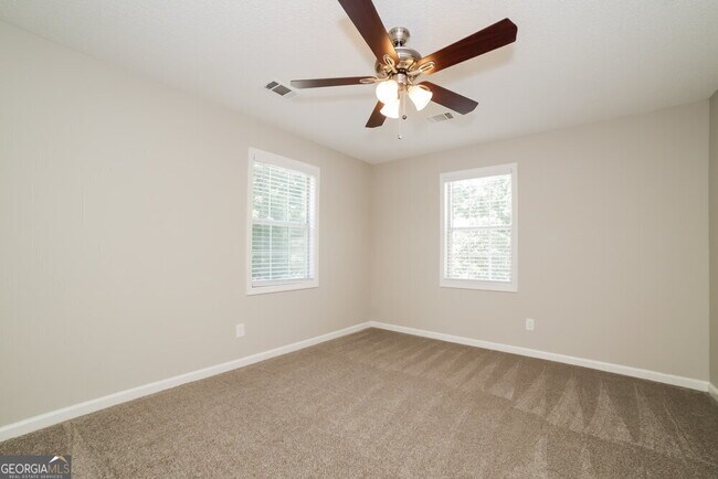 Building Photo - 6868 Robinwood Trail