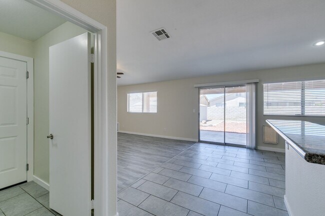 Building Photo - Charming 3-Bedroom Home in N Las Vegas