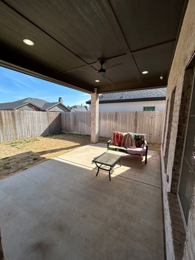 Building Photo - 1104 N Granby Ave