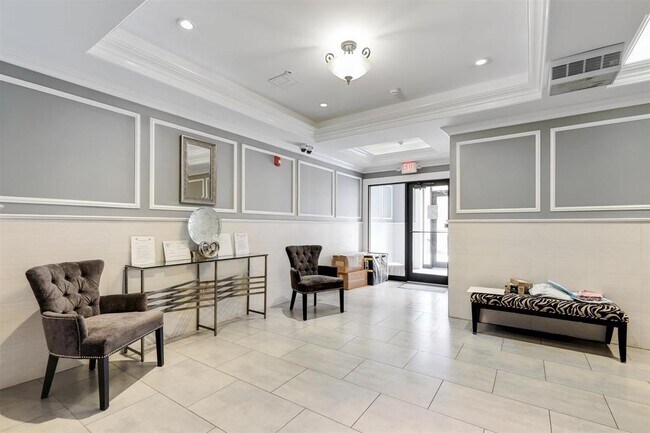 Building Photo - 3611 Park Ave