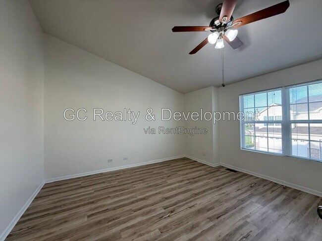 Building Photo - 1068 Turin Dr