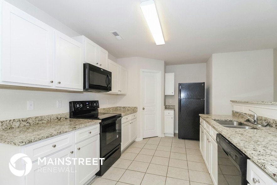 Building Photo - 4215 Kendall Farms Way