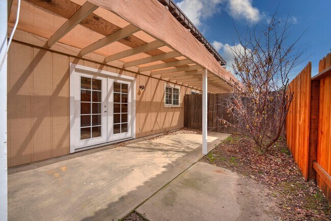 Building Photo - 5336 Karbet Way