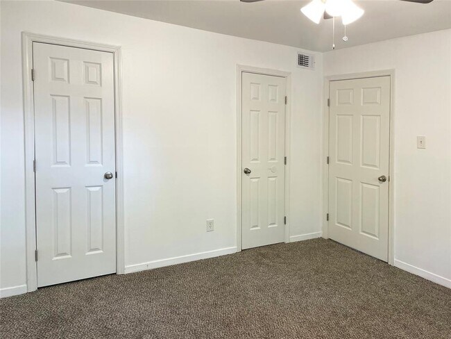 Building Photo - 1529 Wirt Rd