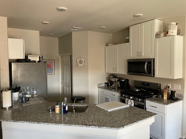 Building Photo - 7515 Emerald Stars Ave