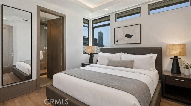 Building Photo - 716 The Strand