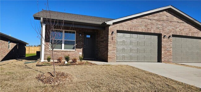 Building Photo - 604 NW 69th Ave