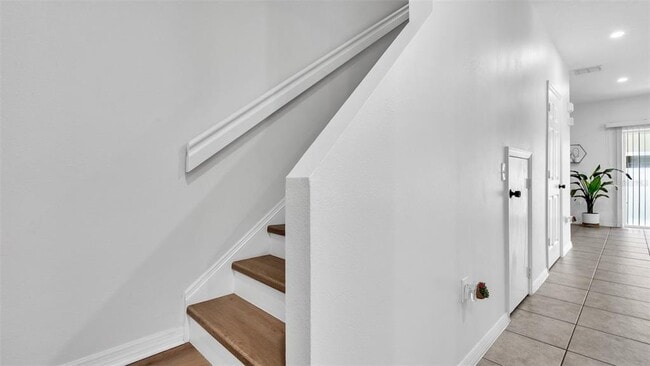 Building Photo - 8525 Trail Wind Dr