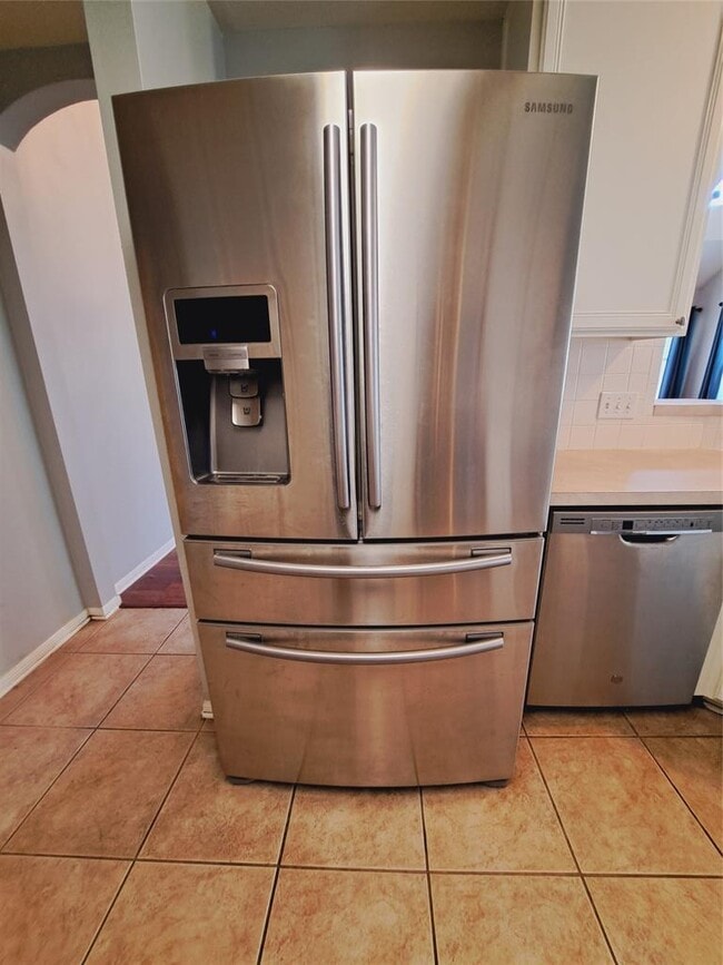 Building Photo - 3708 Bird House Dr