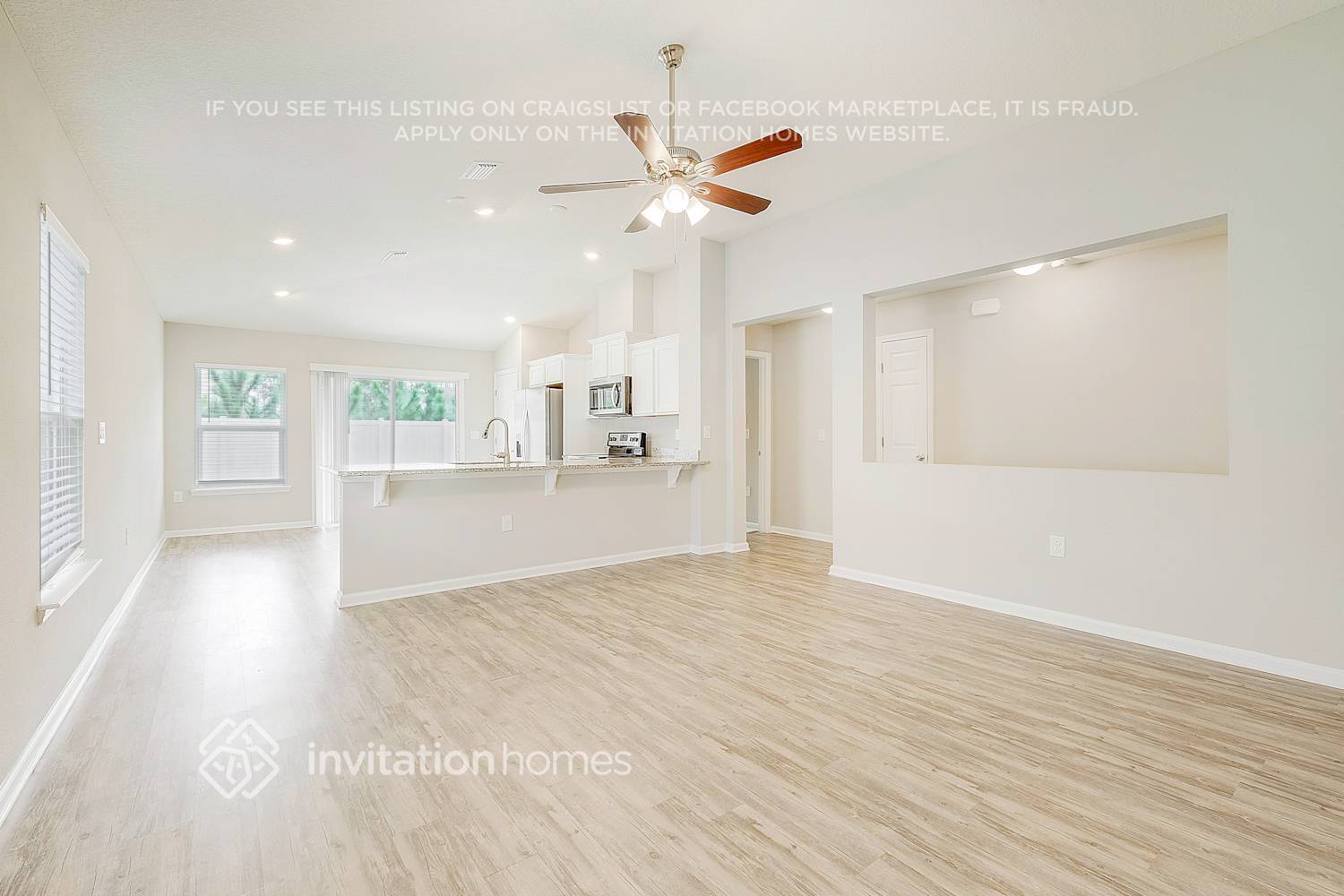 Building Photo - 115 Santorini Ct