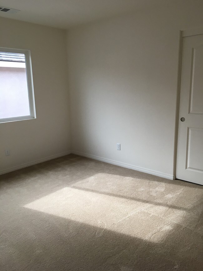 Building Photo - 888 Madison Court