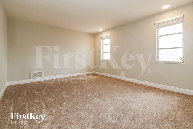 Building Photo - 9305 Ledgestone Ln