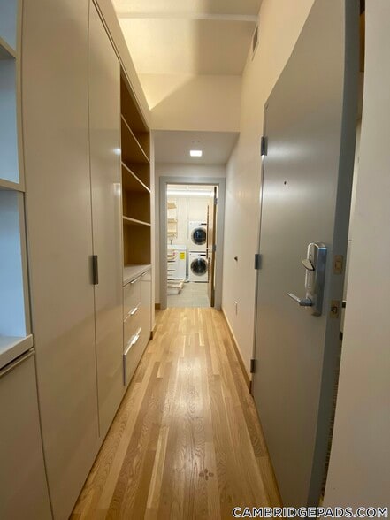 Building Photo - 115 Mt Auburn St