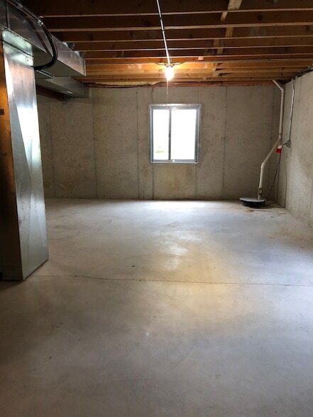 Building Photo - 1860 Fescue Dr