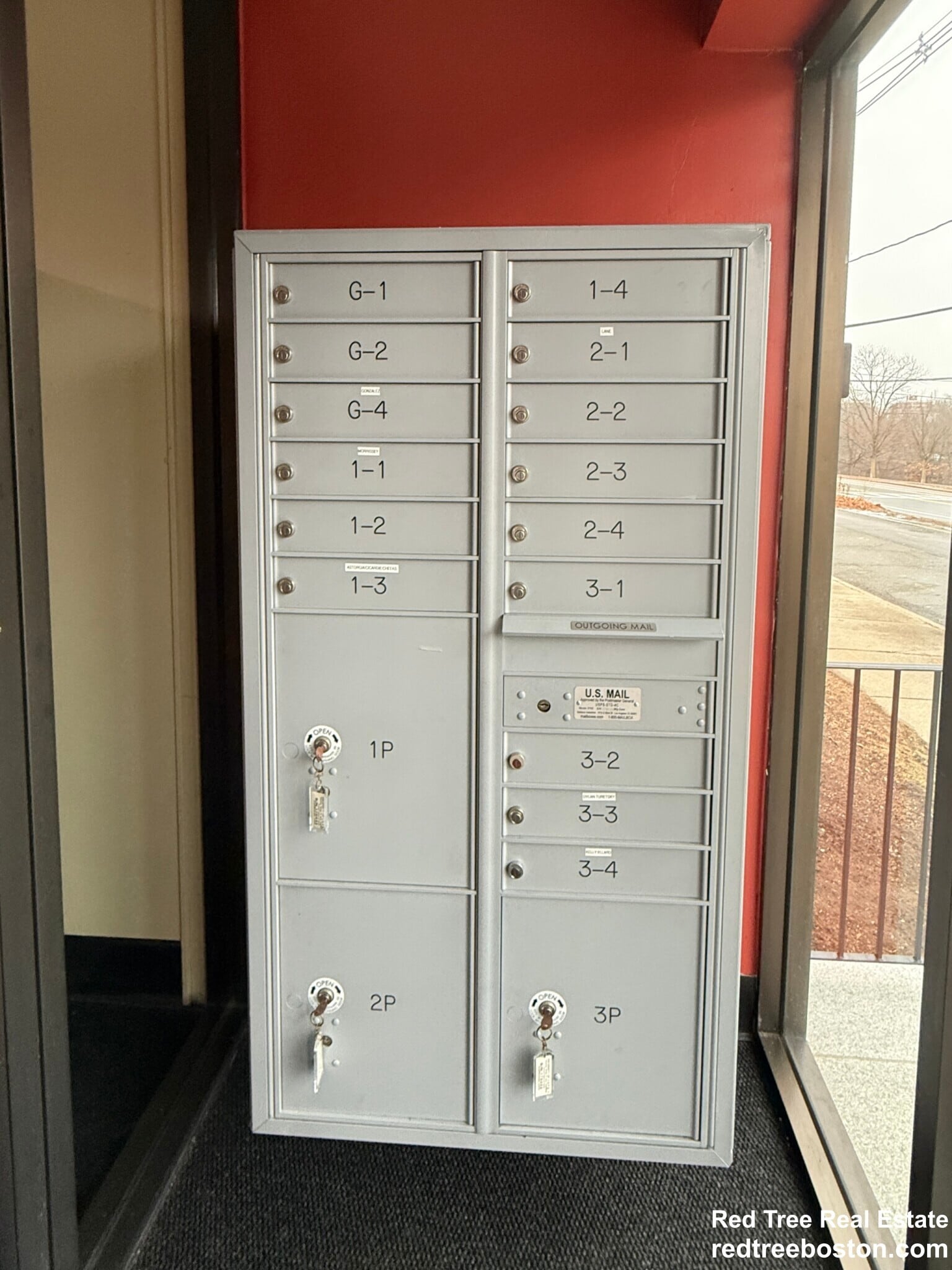 Building Photo - 8 Riverside St