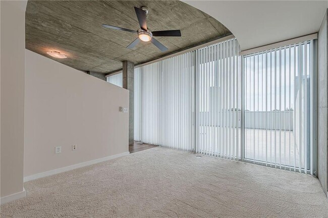Building Photo - 3324 Peachtree Rd NE