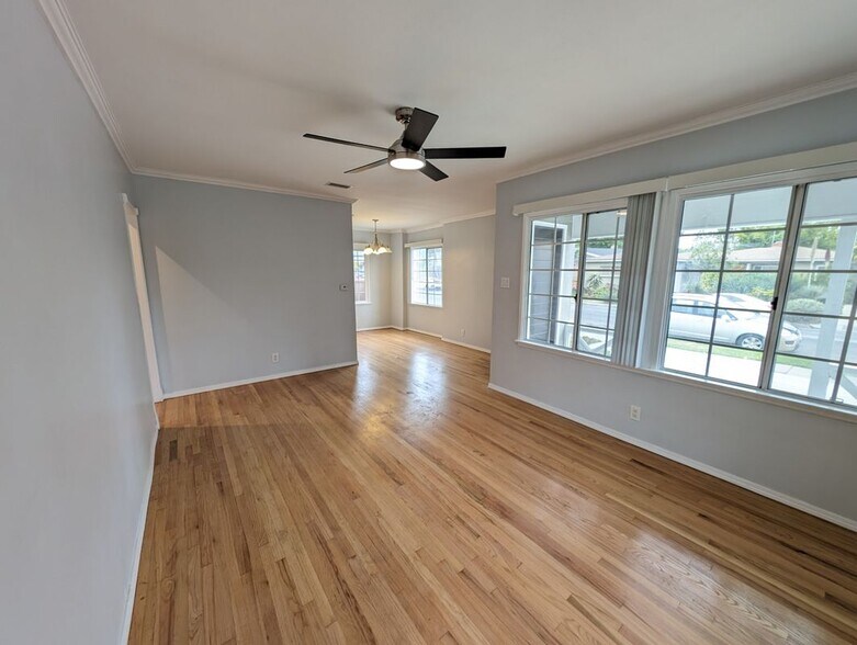 Building Photo - 2746 Thurman Ave.