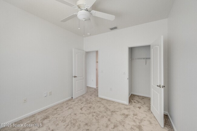 Building Photo - 733 Ventura Dr