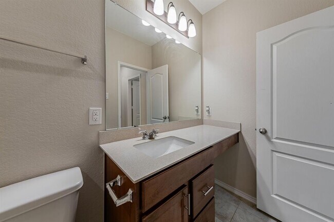 Building Photo - 1113 Arbor Acres Loop