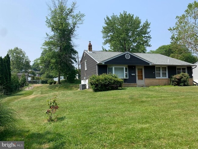 Building Photo - 217 Limestone Ln