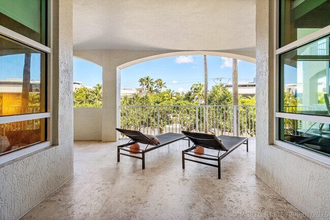 Building Photo - 3700 S Ocean Blvd