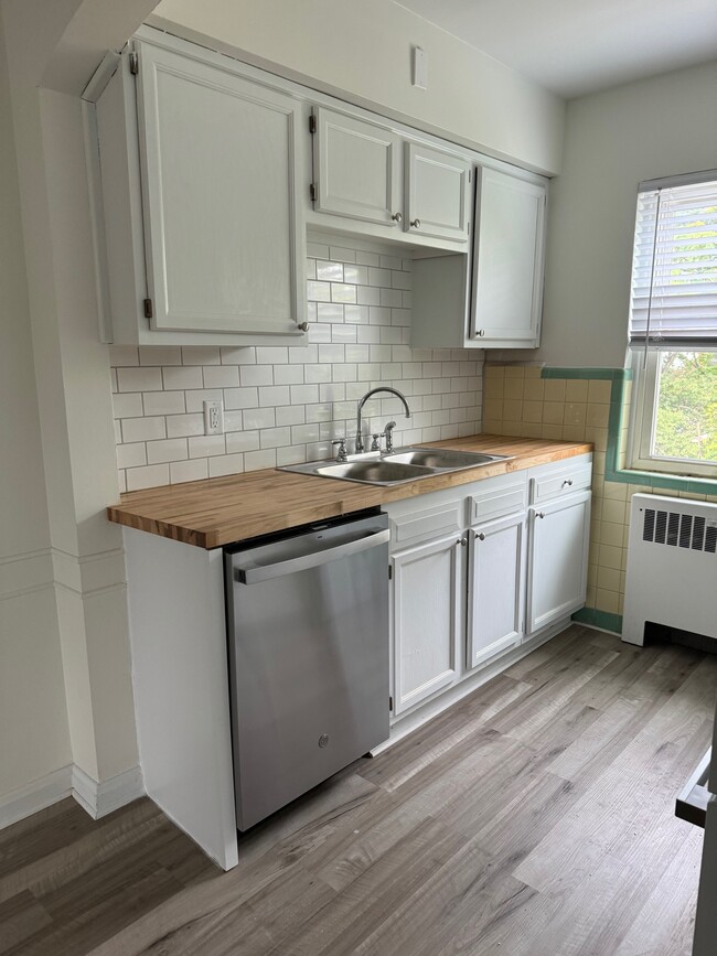 Building Photo - 3148 Werk Rd