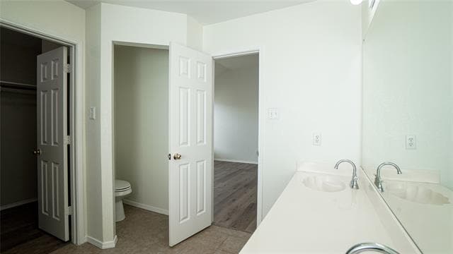 Building Photo - 3124 Creekside Dr