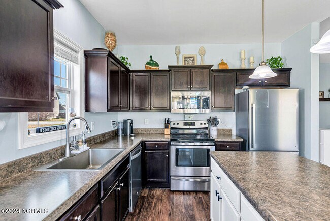Building Photo - 103 Prelude Dr
