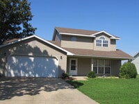 Building Photo - 100 Shara Dr