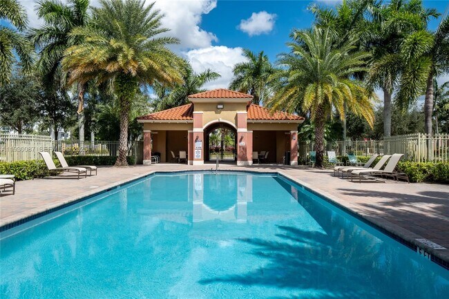 Building Photo - 1009 SW 144th Ave