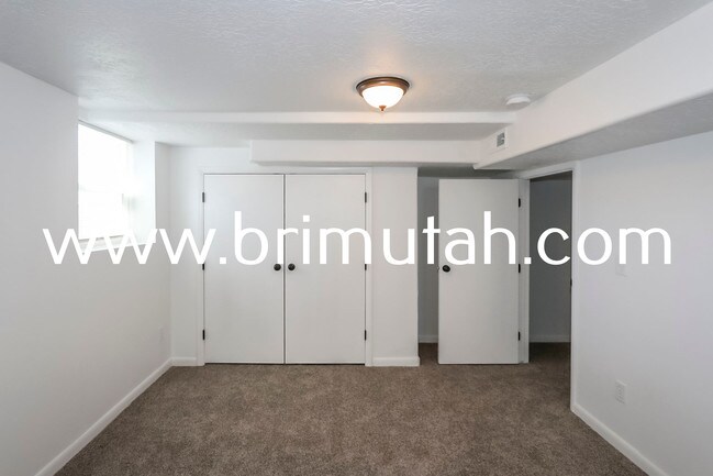 Building Photo - 3210 S 2300 E
