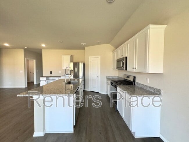 Building Photo - 7203 East 155 Place South