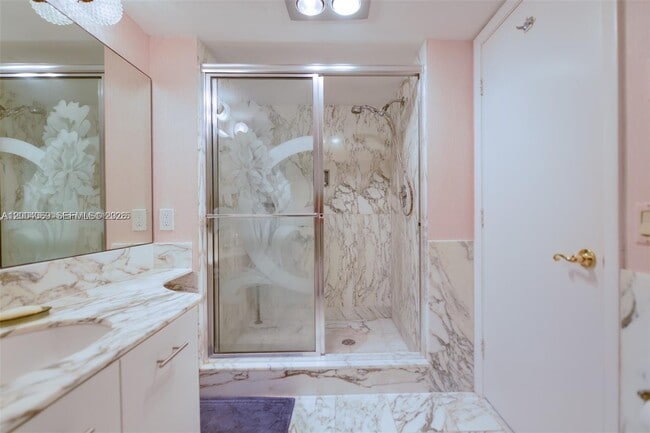 Building Photo - 4900 N Ocean Blvd