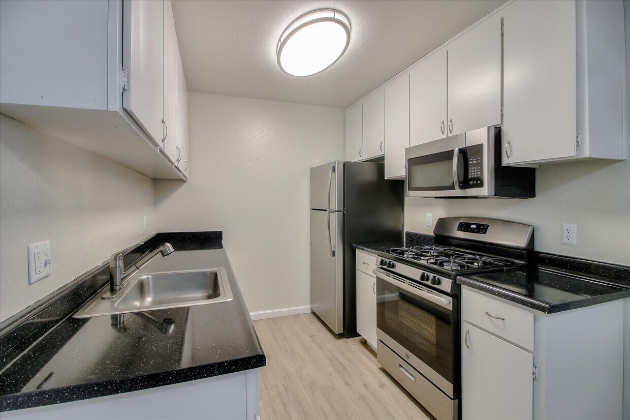 Village Green Apartments San Jose