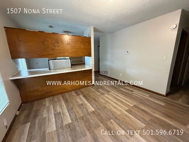 Building Photo - 1507 Nona St