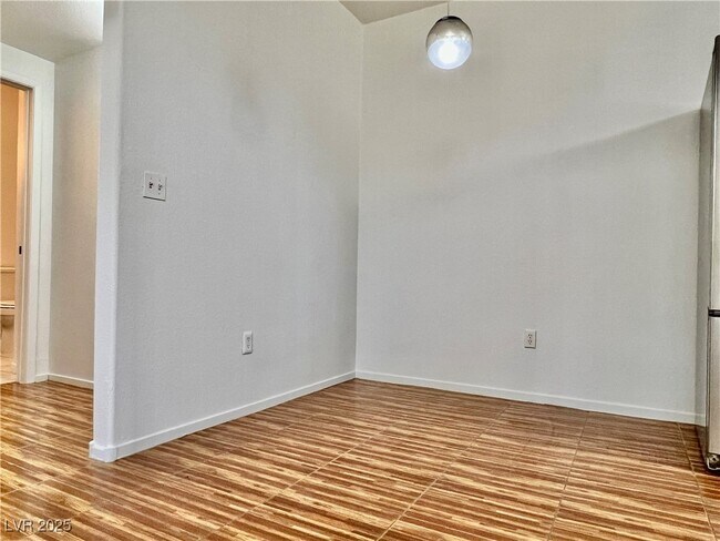 Building Photo - 5655 E Sahara Ave