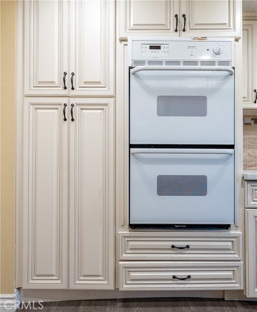 Building Photo - 28 Sycamore Ln