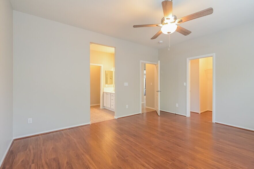 Building Photo - 71 St Johns Wood Ave